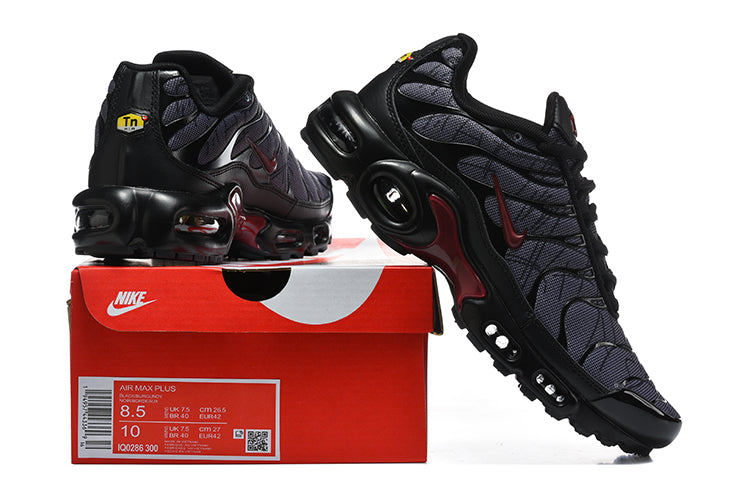 Nike Air Max Plus Sneakers Black Grey Red