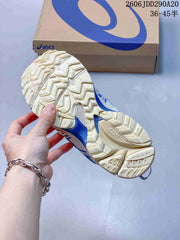 ASICS Gel-Kahana 8 Trail Sneakers, White and Blue