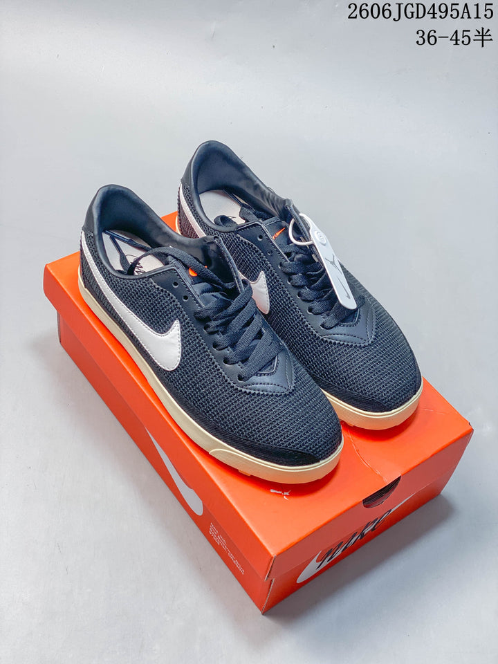 Nike Astro Grabber Low-Top Sneakers IQ7611-001