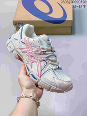 ASICS Gel-Kahana 8 Trail Running Sneakers