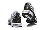 Nike Air Max Plus Sneakers White Black