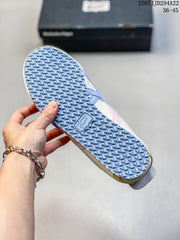 Onitsuka Tiger Mexico 66 Deluxe Sneakers in Cream and Pastel Blue