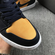Jordan 1 Mid SE Black Gold Sneakers 852542-401