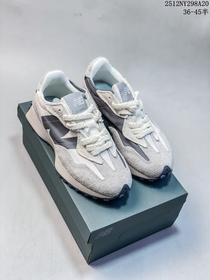 New Balance 327 Gray and Navy Retro Sneakers 2512NY298A20