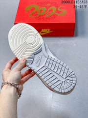 Nike SB Dunk Low Stüssy Collaboration Sneakers FC1688-206