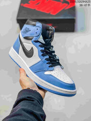 Nike Air Jordan 1 Retro High OG High-Top Sneakers