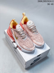 Nike Air Max 270 Running Shoes in Pink