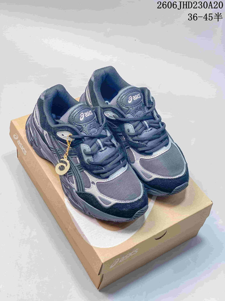 ASICS GEL-NYC 2 Sneakers in Navy and Silver