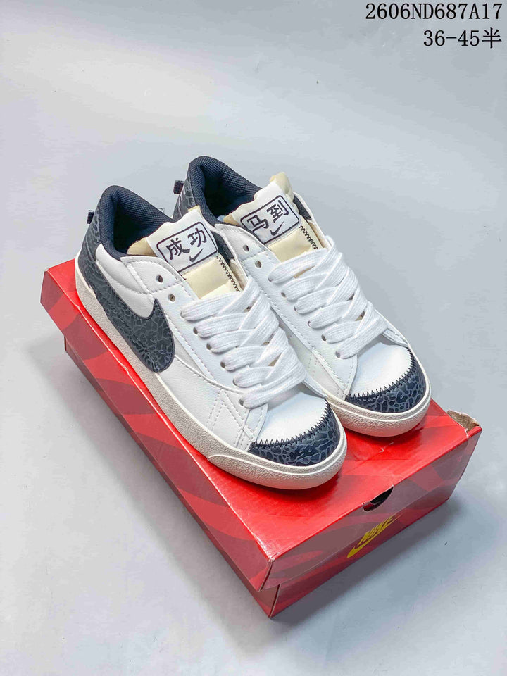 Nike Court Royale AC Sneakers White and Grey
