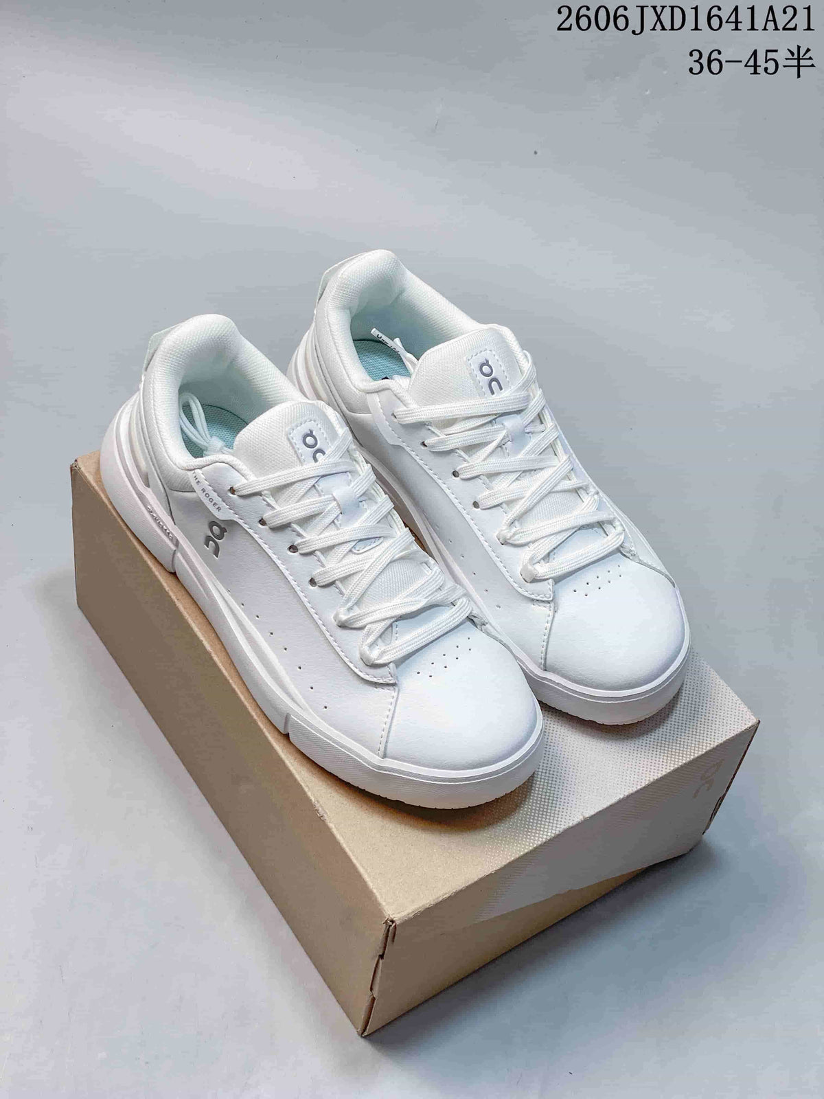 On The Roger White Low-Top Sneakers
