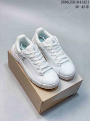 On The Roger White Low-Top Sneakers