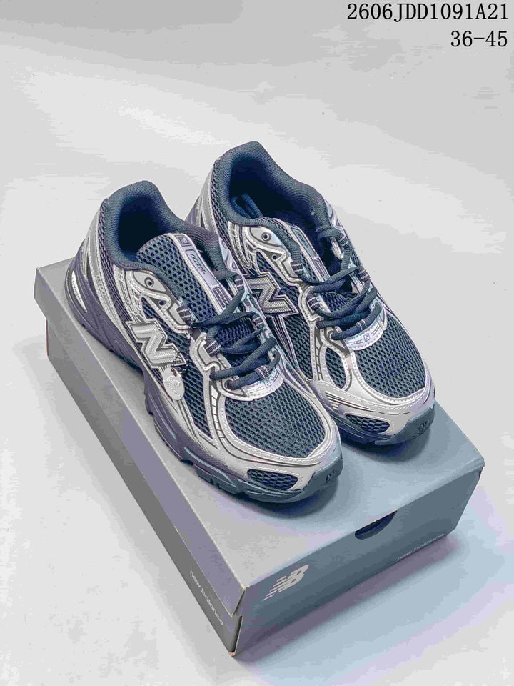 New Balance 740 Retro Sneakers U740BM2