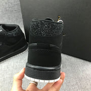Jordan Air Jordan 1 Mid Black White 554724-001 Sneakers