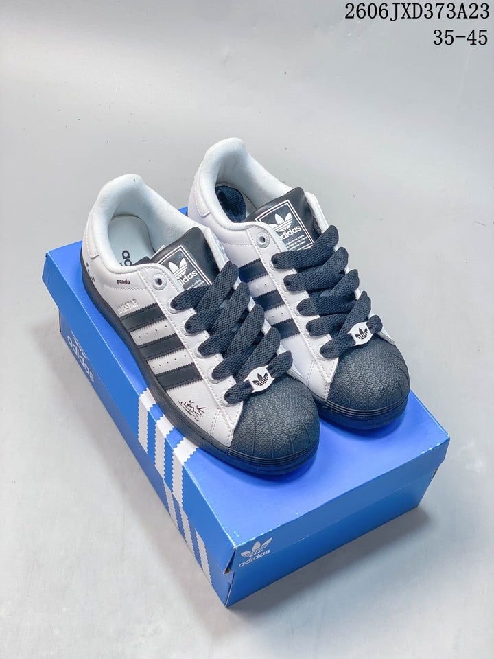 Adidas Originals Superstar Panda Low-Top Sneakers JXD373A23