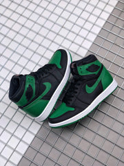 Air Jordan 1 High Pine Green Sneakers 555088-030