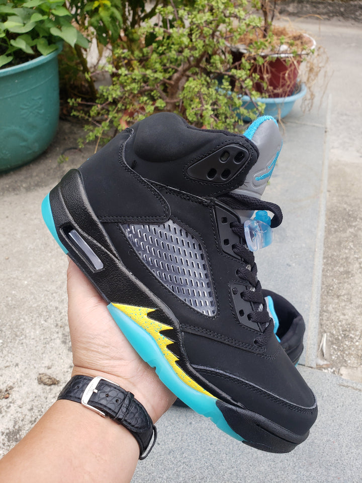 Jordan 5 Retro Black Taxi High-Top Sneakers