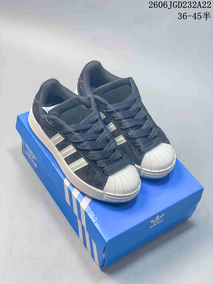 Adidas Originals Superstar Low-Top Sneakers IH6693