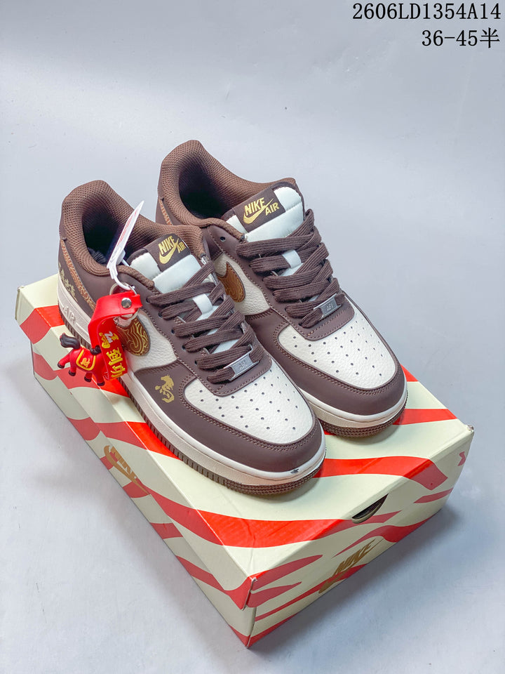 Nike Air Jordan 1 x Travis Scott Low-Top Sneakers, Brown and White