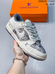Nike SB Dunk Low Stüssy-Style Sneakers, Light Gray FC1688-206