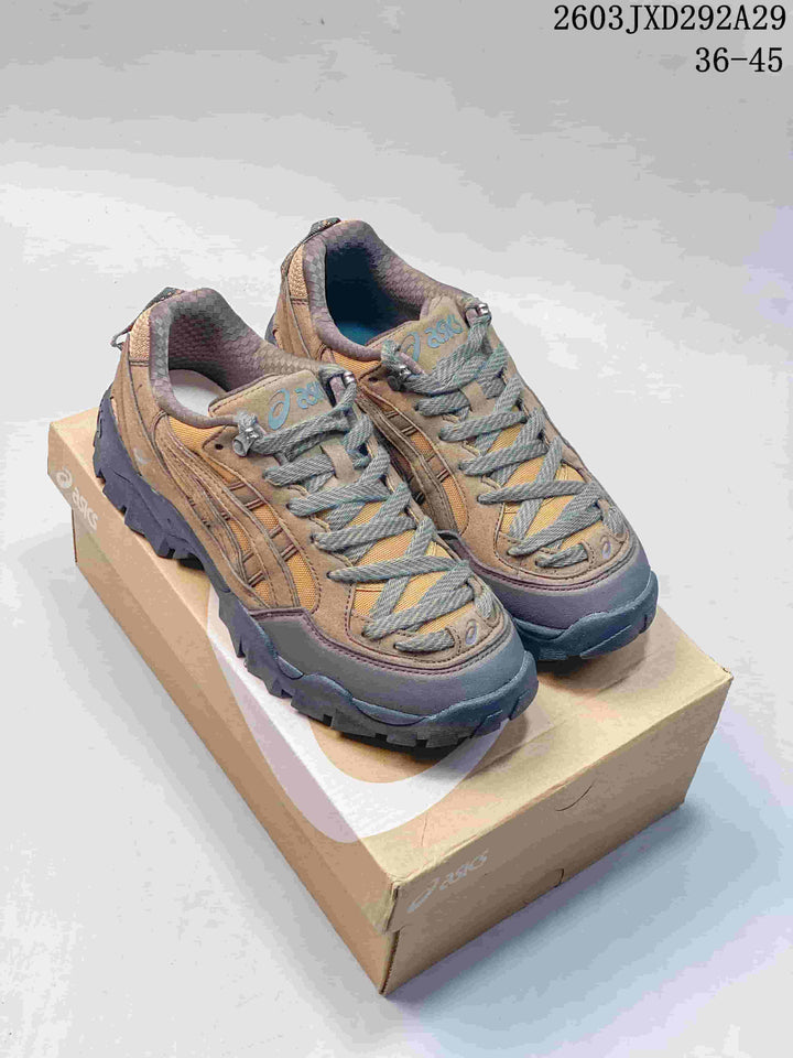 ASICS Gel-Pickax Hiking Sneakers 1203A983-020