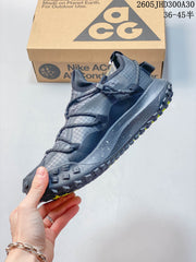 Nike ACG Mountain Fly Low GTX SE Hiking Shoes DD2861-010