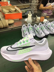 Nike Zoom Fly 5 Running Shoes DM8968-500 Purple