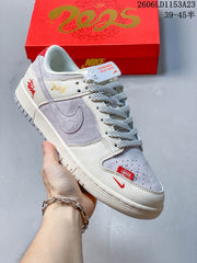 Nike SB Dunk Low Stüssy-Style Sneakers, Light Gray FC1688-206